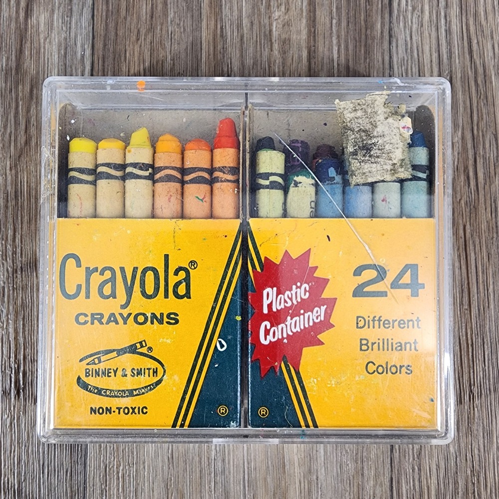 Vintage Crayola 24 Count Crayons Binney & Smith No 24 P Plastic Container Case